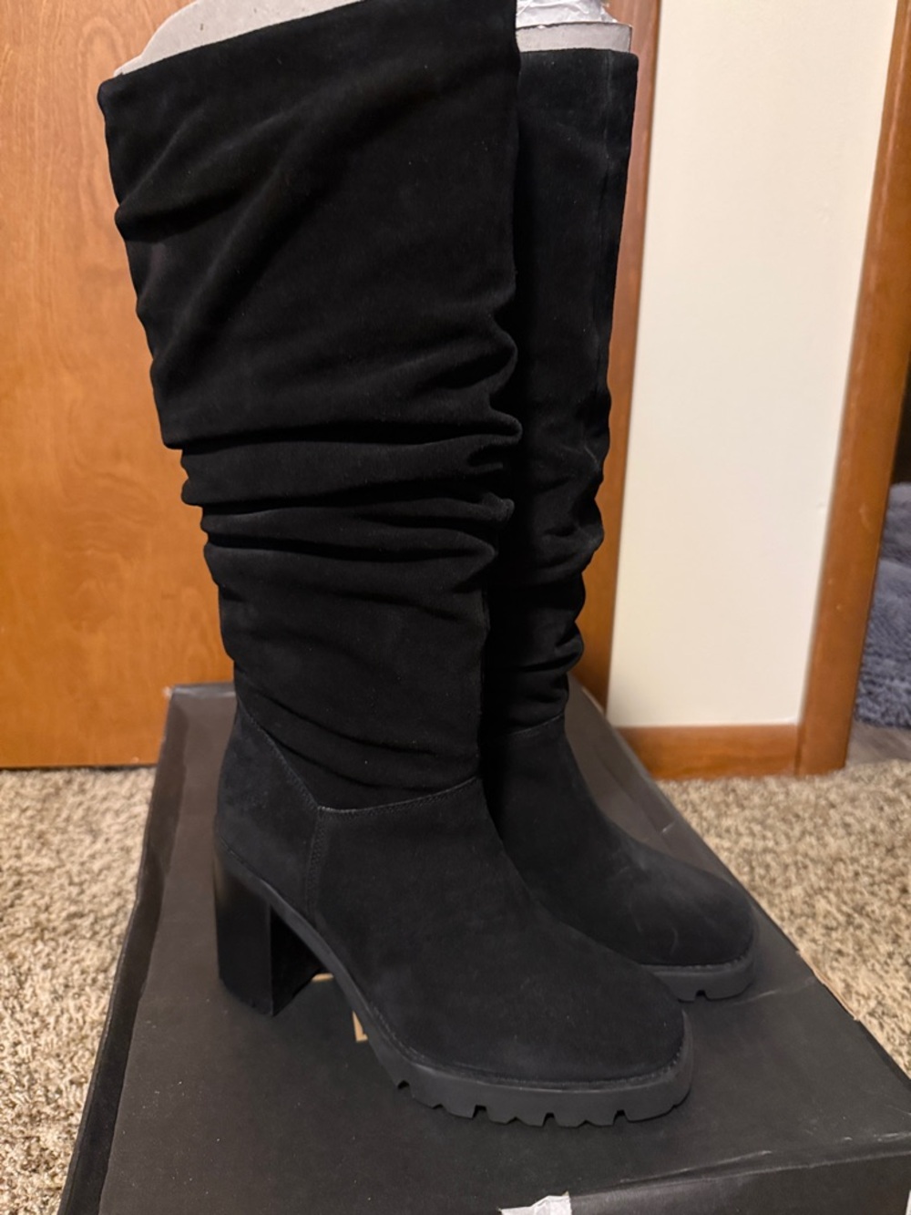 Harley Davidson Women's Black Suede Slouch Knee-High Block Heel Boots. New in Bo